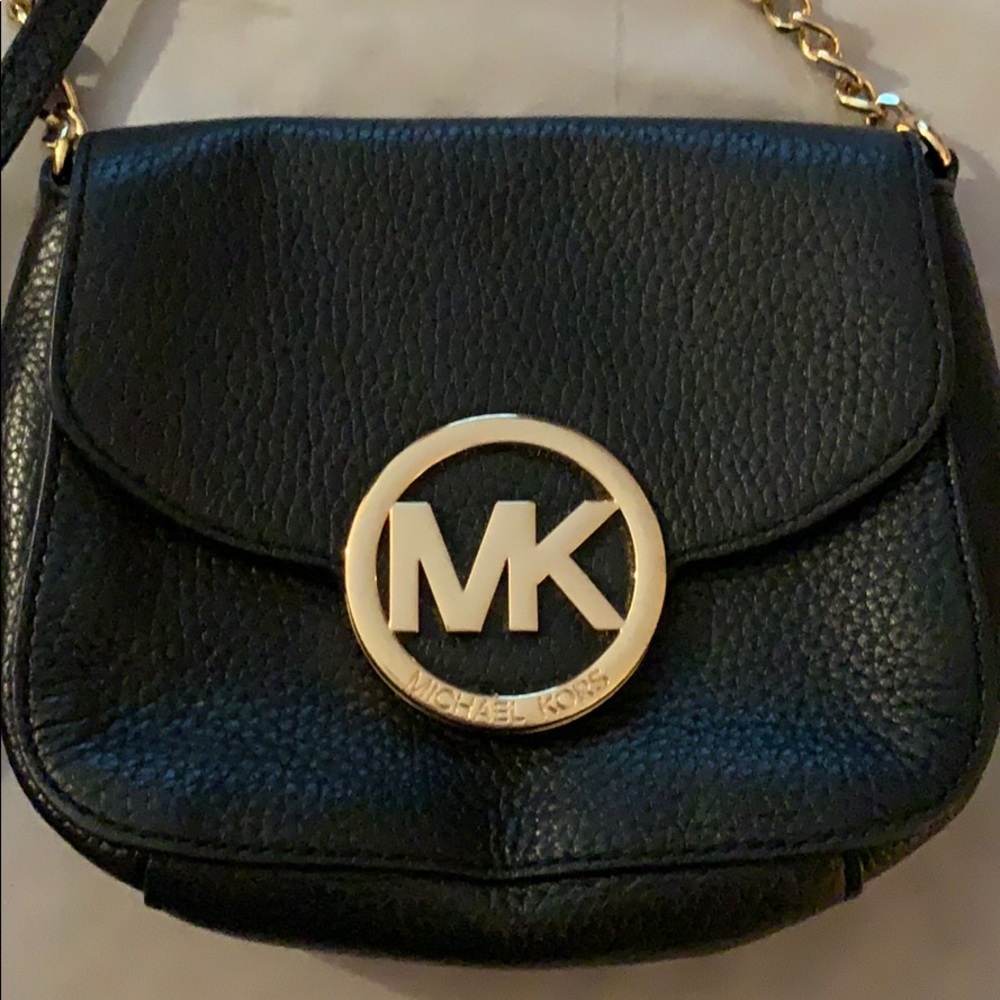 MK cross body